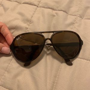 Aviator ray ban- polarized